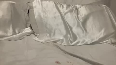 bambidxon online show from October 11, 2025, 11:36 pm