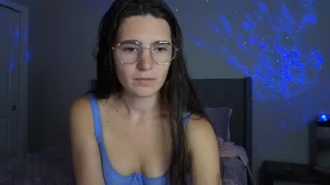 bambifarrina online show from September 16, 2025, 12:55 am