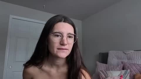 bambifarrina online show from November 30, 2025, 5:50 pm