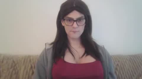 Snapshot of bambilovets1 chatting on May 25, 2026, 6:36 pm Bambi online show from May 25, 2026, 6:36 pm