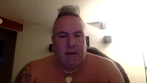 banana5289 online show from December 1, 2025, 9:09 pm