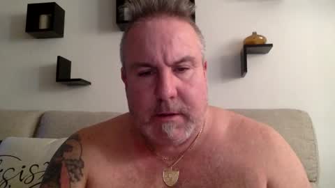 banana5289 online show from April 7, 2026, 9:04 pm