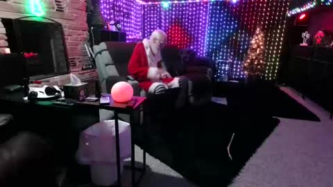 BANJOEY online show from December 4, 2025, 2:10 am