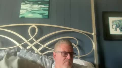 Snapshot of bapeter218 chatting on December 13, 2025, 8:25 pm bapeter218 online show from December 13, 2025, 8:25 pm