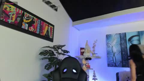 Gabi  online show from December 14, 2025, 7:07 pm