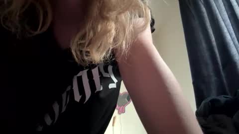 Snapshot of barbara53000 chatting on October 16, 2025, 2:07 pm charliejones online show from October 16, 2025, 2:07 pm