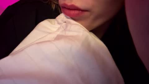 Snapshot of barbara53000 chatting on November 3, 2025, 10:21 pm charliejones online show from November 3, 2025, 10:21 pm