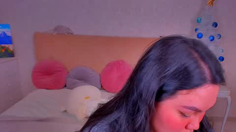 Snapshot of barbara_bb chatting on December 21, 2024, 7:49 pm Barbie Kim online show from December 21, 2024, 7:49 pm