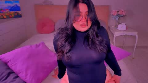 Snapshot of barbara_bb chatting on February 17, 2025, 8:58 pm Barbie Kim online show from February 17, 2025, 8:58 pm