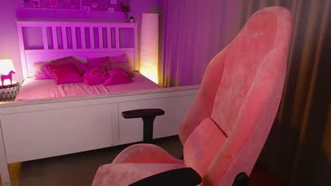 Barb online show from September 15, 2025, 2:17 pm