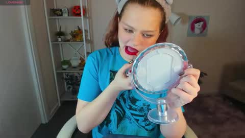 Snapshot of barbara_mitchel chatting on December 3, 2025, 9:40 am barbara_mitchel online show from December 3, 2025, 9:40 am