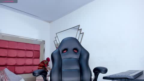 Barbara  online show from December 31, 2024, 2:25 pm