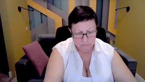 barbaraturners online show from February 12, 2025, 10:15 pm