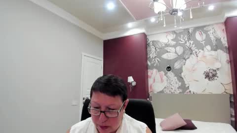 barbaraturners online show from October 19, 2025, 11:44 am