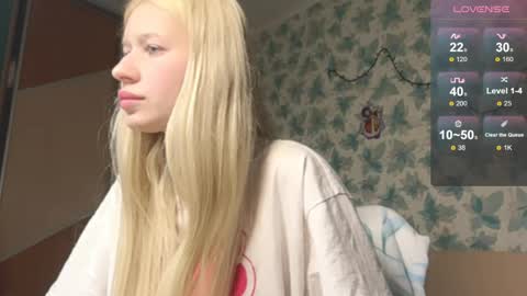 Snapshot of barbie_angel_ chatting on March 16, 2026, 5:39 pm Barbie online show from March 16, 2026, 5:39 pm