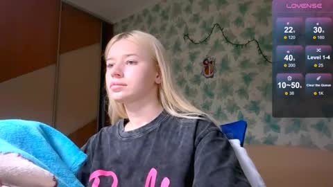 Snapshot of barbie_angel_ chatting on April 15, 2026, 7:58 pm Barbie online show from April 15, 2026, 7:58 pm