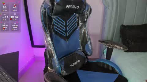 Snapshot of barbie_boy_ chatting on March 1, 2026, 8:16 am I work from home this is my room 3 online show from March 1, 2026, 8:16 am