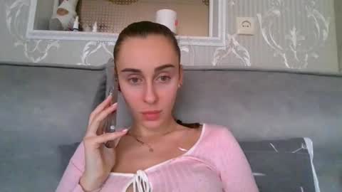 Kate online show from March 8, 2025, 10:22 am