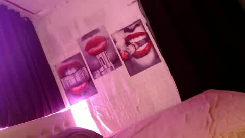 barbei online show from April 13, 2026, 9:53 pm