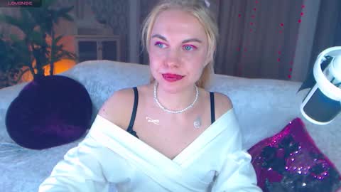 barbie online show from November 18, 2025, 6:40 am