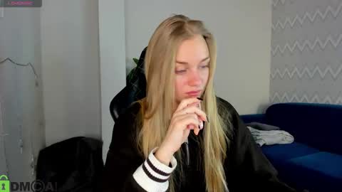 Snapshot of barbie_lis chatting on February 3, 2026, 12:53 am LisGTM2 Mon-Thu Sat 0100am-0700am online show from February 3, 2026, 12:53 am