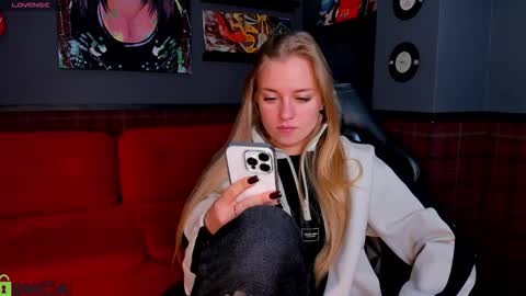 Snapshot of barbie_lis chatting on February 12, 2026, 1:11 am LisGTM2 Mon-Thu Sat 0100am-0700am online show from February 12, 2026, 1:11 am