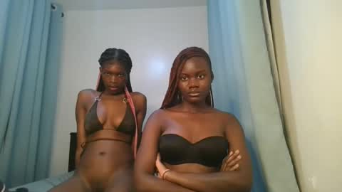 queen online show from December 2, 2025, 11:00 pm