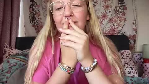 barbiegirl966 online show from October 5, 2025, 9:29 am