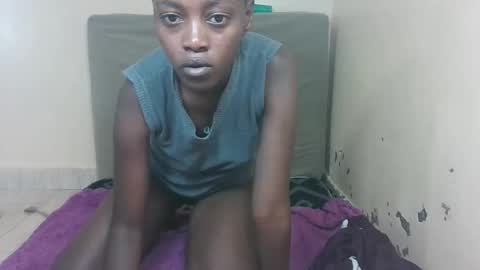Snapshot of barbies_ebony chatting on December 18, 2025, 2:34 pm barbies_ebony online show from December 18, 2025, 2:34 pm