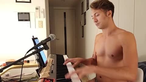 Snapshot of barebritpianist chatting on October 15, 2025, 6:02 am BareBritPianist online show from October 15, 2025, 6:02 am