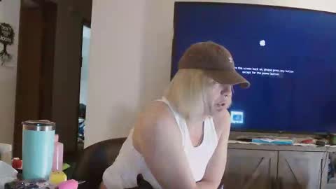 Snapshot of barelybehavedbarbie chatting on April 29, 2026, 6:28 am barelybehavedbarbie online show from April 29, 2026, 6:28 am