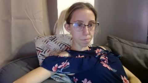 Lena online show from July 16, 2026, 4:35 pm