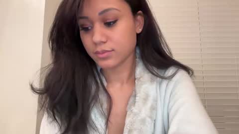 chicka online show from February 14, 2025, 1:13 am