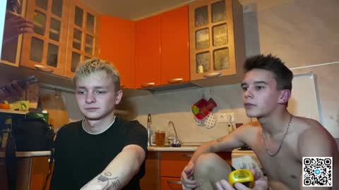 Snapshot of barney_kevin chatting on December 2, 2024, 6:32 pm Fansly Barney and Kevin T online show from December 2, 2024, 6:32 pm