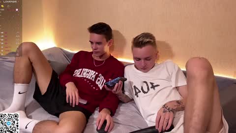 Snapshot of barney_kevin chatting on December 11, 2024, 5:48 pm Fansly Barney and Kevin T online show from December 11, 2024, 5:48 pm