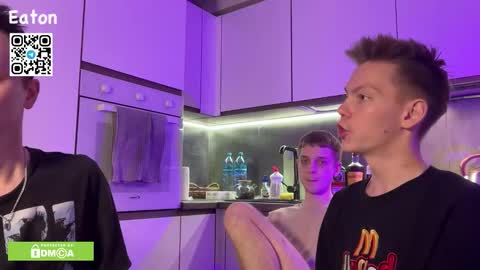 Snapshot of barney_kevin chatting on October 19, 2025, 10:21 pm Fansly Barney and Kevin T online show from October 19, 2025, 10:21 pm