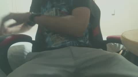 Snapshot of baronminuit69 chatting on January 1, 2025, 1:37 pm baronminuit69 online show from January 1, 2025, 1:37 pm