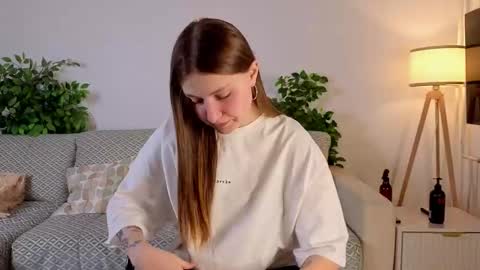 Snapshot of barrieyounkers chatting on November 30, 2025, 1:09 am Elise online show from November 30, 2025, 1:09 am