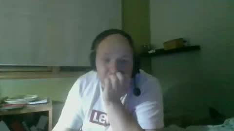 Snapshot of bart_poland chatting on October 10, 2025, 10:53 pm bart_poland online show from October 10, 2025, 10:53 pm