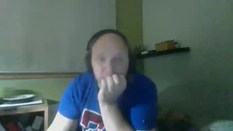 Snapshot of bart_poland chatting on October 13, 2025, 11:49 pm bart_poland online show from October 13, 2025, 11:49 pm