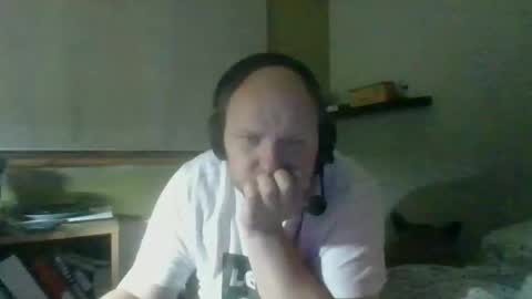 Snapshot of bart_poland chatting on October 24, 2025, 11:56 pm bart_poland online show from October 24, 2025, 11:56 pm