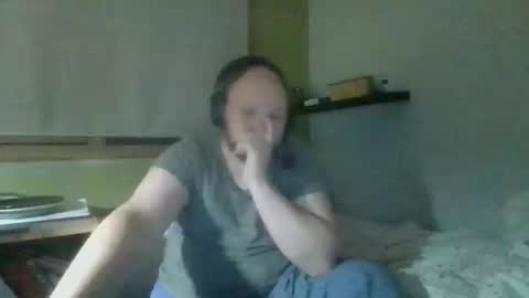 Snapshot of bart_poland chatting on November 10, 2025, 11:15 pm bart_poland online show from November 10, 2025, 11:15 pm