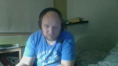 Snapshot of bart_poland chatting on November 12, 2025, 8:08 pm bart_poland online show from November 12, 2025, 8:08 pm