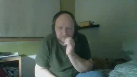 Snapshot of bart_poland chatting on November 17, 2025, 10:37 pm bart_poland online show from November 17, 2025, 10:37 pm