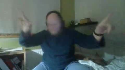 Snapshot of bart_poland chatting on December 5, 2025, 12:08 am bart_poland online show from December 5, 2025, 12:08 am