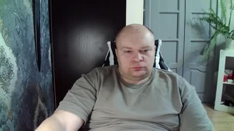 Snapshot of basi_look chatting on February 24, 2025, 5:33 am basi_look online show from February 24, 2025, 5:33 am