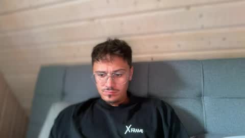 Snapshot of bastiiii94 chatting on July 8, 2026, 11:37 am Bastian online show from July 8, 2026, 11:37 am