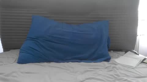 Snapshot of bathoneacock chatting on November 24, 2025, 7:41 am bathoneacock online show from November 24, 2025, 7:41 am