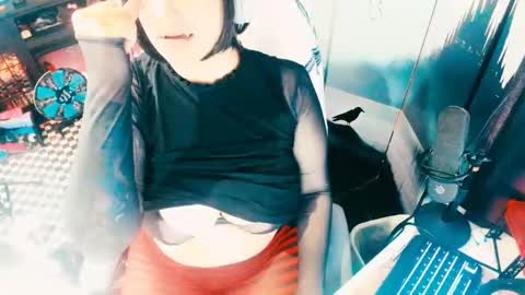 Snapshot of batstarial chatting on October 7, 2025, 6:54 am Audrey online show from October 7, 2025, 6:54 am