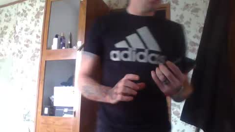 Snapshot of battlewolfxx chatting on December 20, 2024, 7:28 pm battlewolfxx online show from December 20, 2024, 7:28 pm